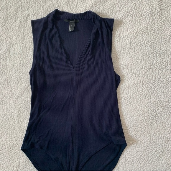 Forever 21 Ribbed V-Neck Bodysuit - Picture 1 of 9